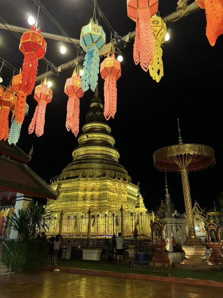 ภาพ: แฟนเพจวัดพระธาตุหริภุญชัย วรมหาวิหาร จังหวัดลำพูน 